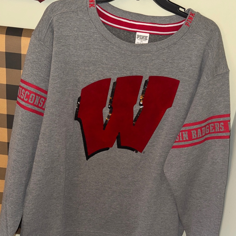 Wisconsin Badgers Sweat Shirt Victoria’s Secret Pink Rare Sequin Top L Large